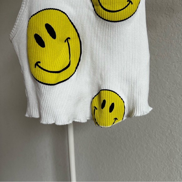 Smiley Tank - Picture 2 of 3